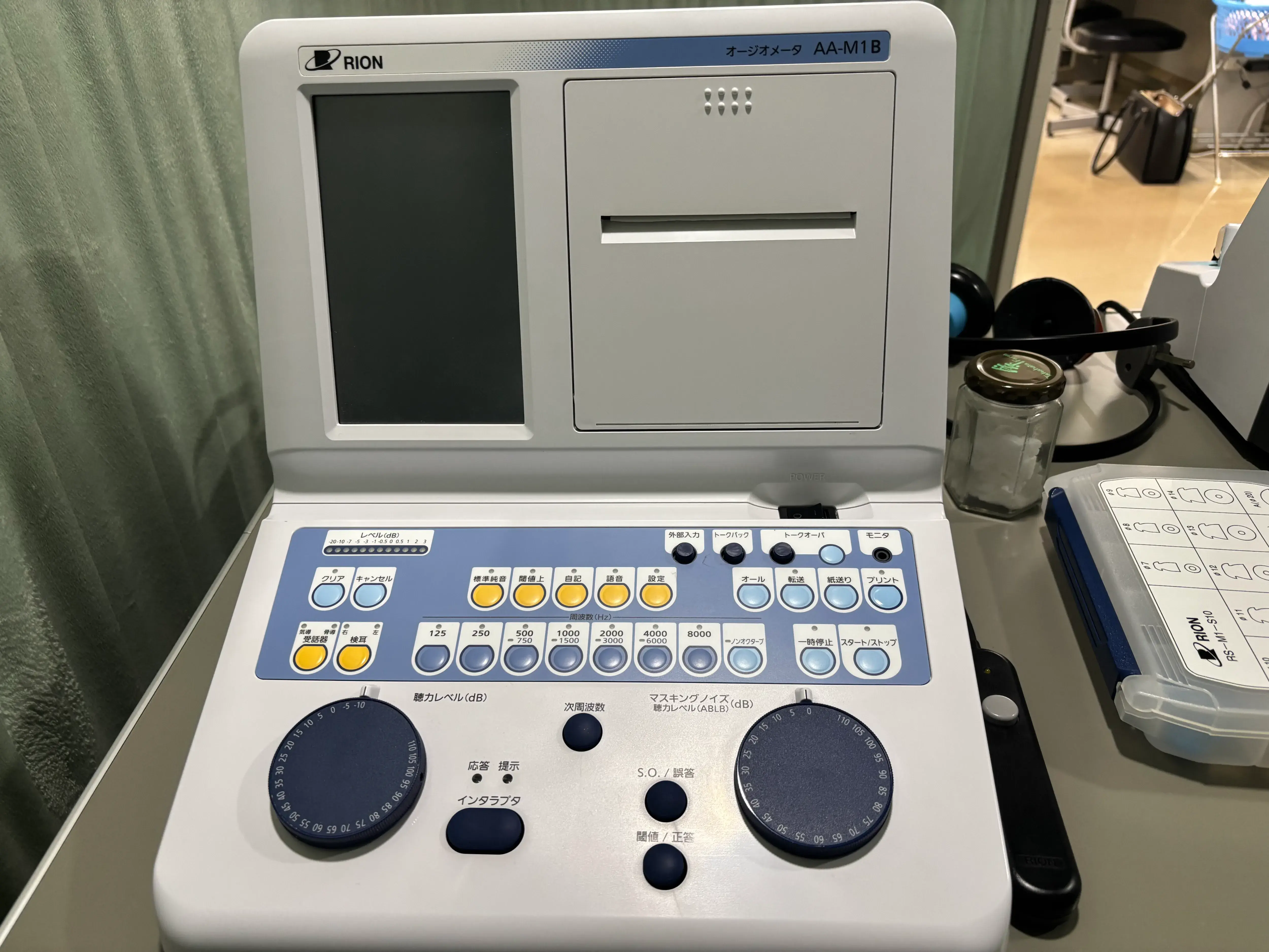 聴力検査機